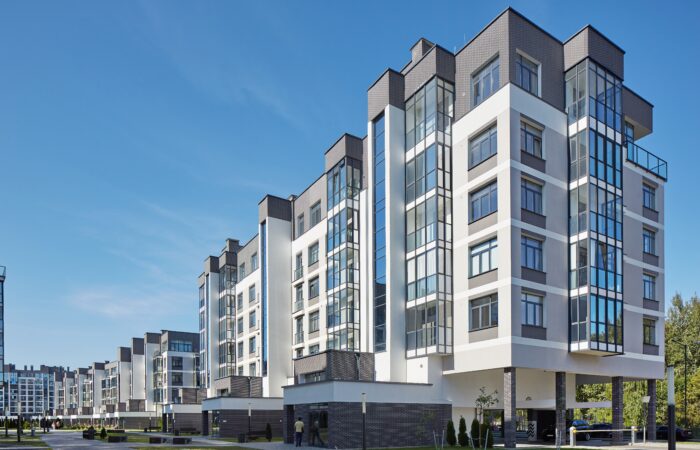 New,Modern,Block,Of,Flats,In,Green,Area.,Residential,Apartment